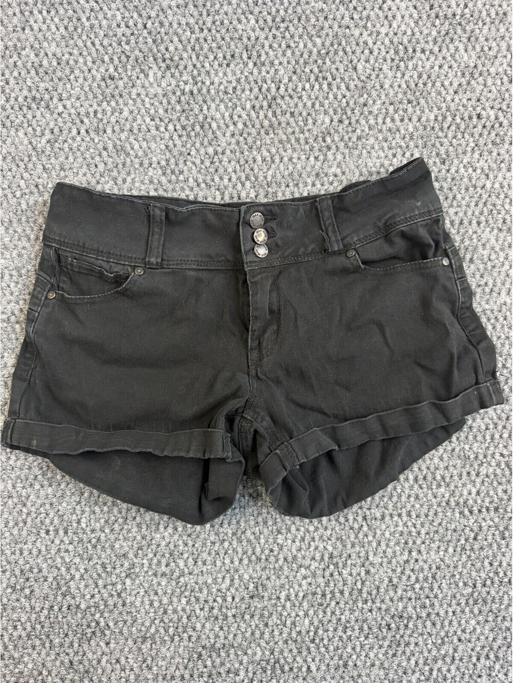 Wax Jean Black Low Rise Cuffed Stretch Denim Shorts Women’s 32 Waist